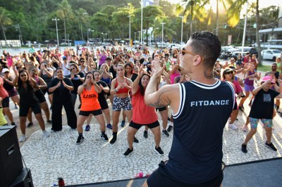 Acontece em São Vicente: música ao vivo, feira cultural e Arena TH+ movimentam final de semana