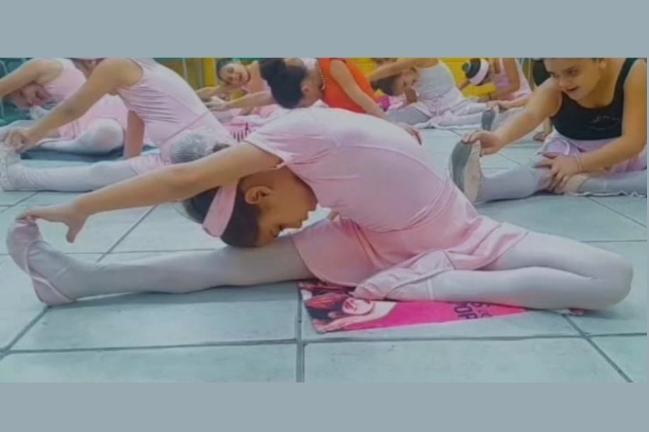 Alunas de escola da Área Continental celebram Dia da Bailarina