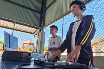 Alunos da Área Continental viram protagonistas com Projeto Hip Hop nas Escolas