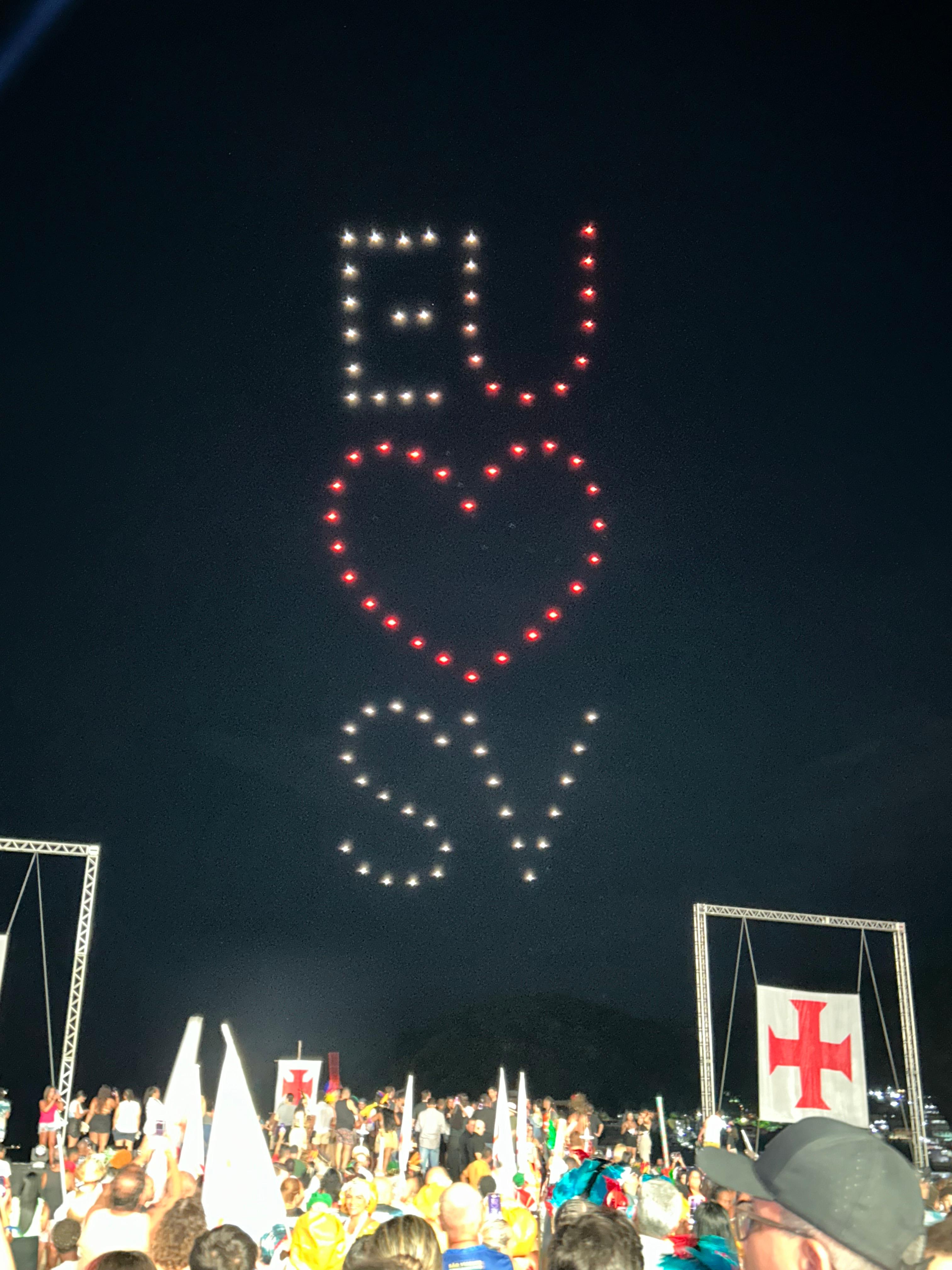 Aniversário de São Vicente é comemorado com show inédito de drone, anúncios e Encenação
