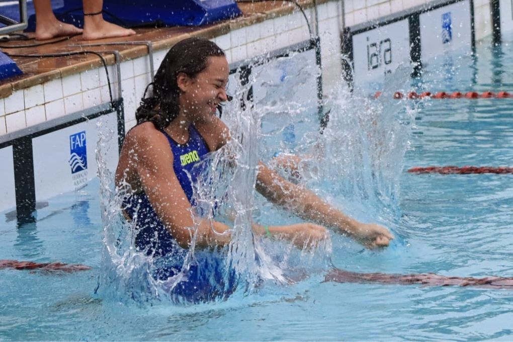 Aos 14 anos, atleta de São Vicente transforma rotina intensa em resultados na natação
