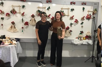 Artesanatos e recomeços: Conheça Valeska Silva que encontrou no Fundo Social uma nova forma de viver após vencer o câncer