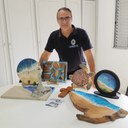 Artesão Vicentino transforma paixão pela arte em negócio sustentável