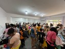 Bazar Solidário atrai grande público com roupas e itens acessíveis Bazar Solidário atrai grande público com roupas e itens acessíveis