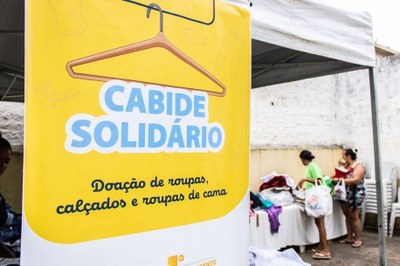 Cabide Solidário oferece roupas gratuitas à população nesta quinta (4)