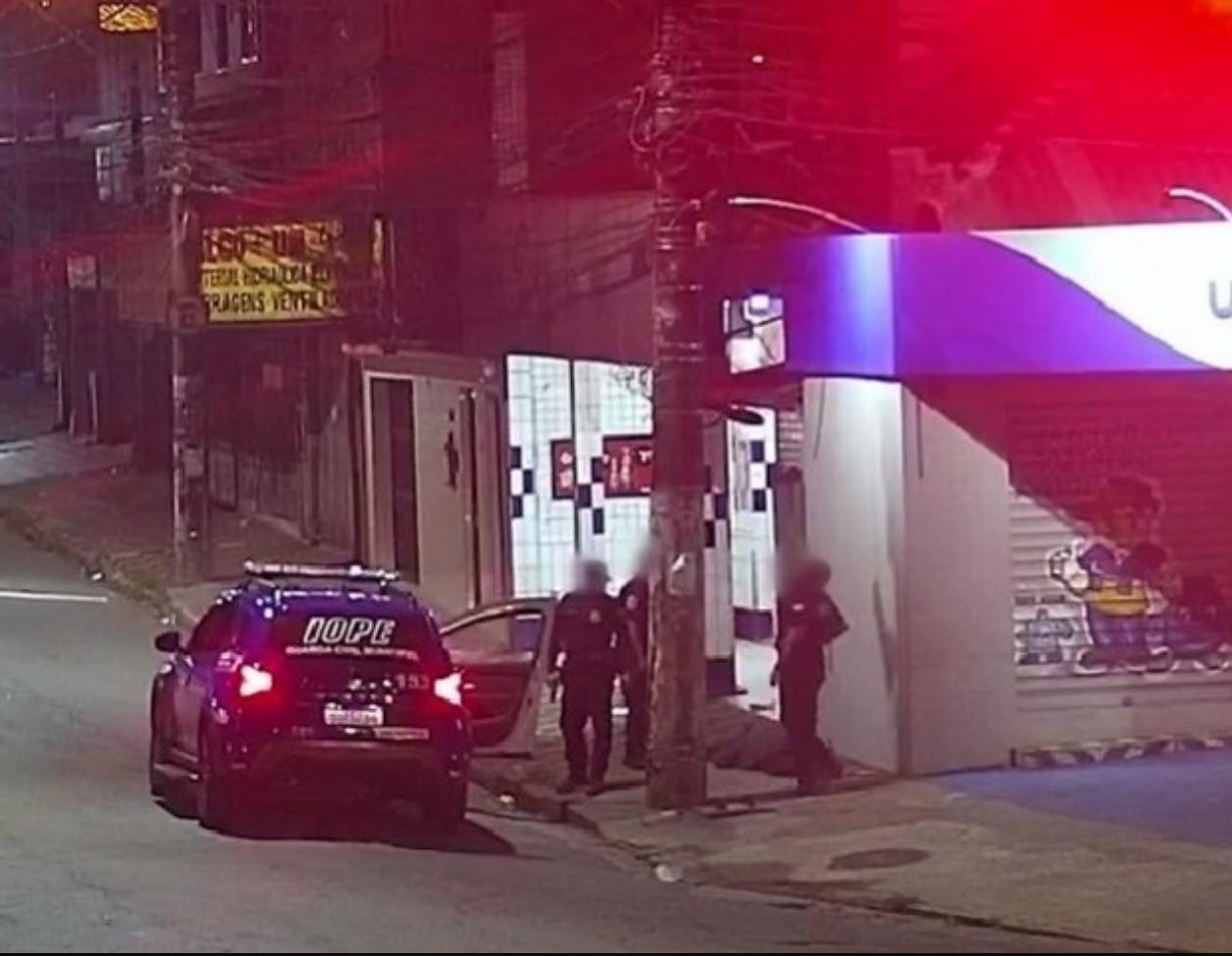 Câmeras de segurança flagram furto de fios, e GCM detém indivíduo em menos de cinco minutos