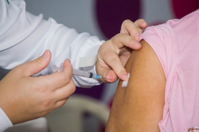 Campanha de Vacinação contra a Gripe amplia público-alvo para idosos com mais de 60 anos e crianças menores de 6 anos