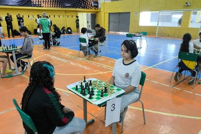 Campeões do xadrez e damas brilham nos Jogos Estudantis de São Vicente