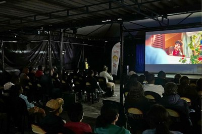 CineSolar encanta público de todas as idades em São Vicente