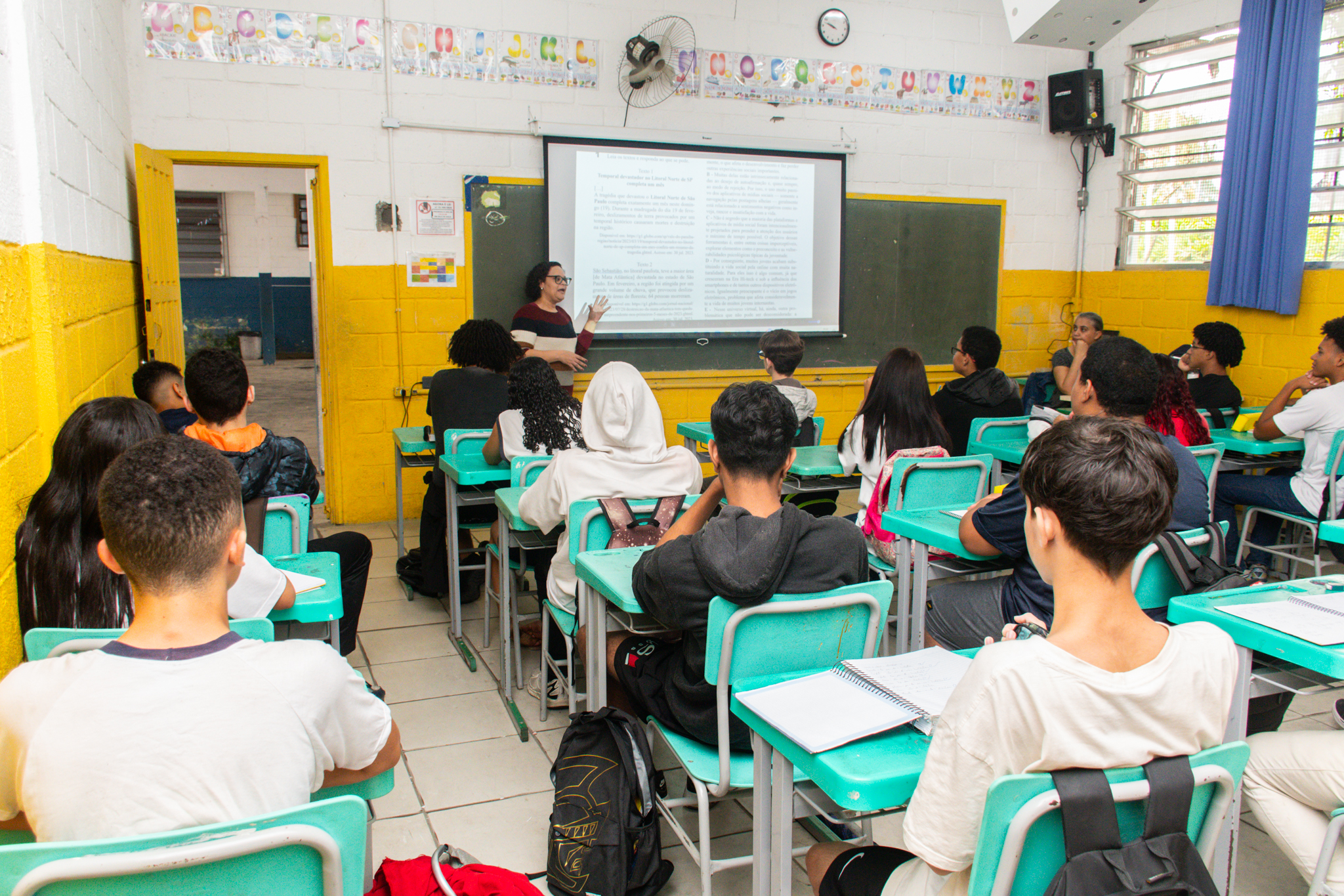 Com foco na ETEC, estudantes da rede municipal de São Vicente participam de curso preparatório