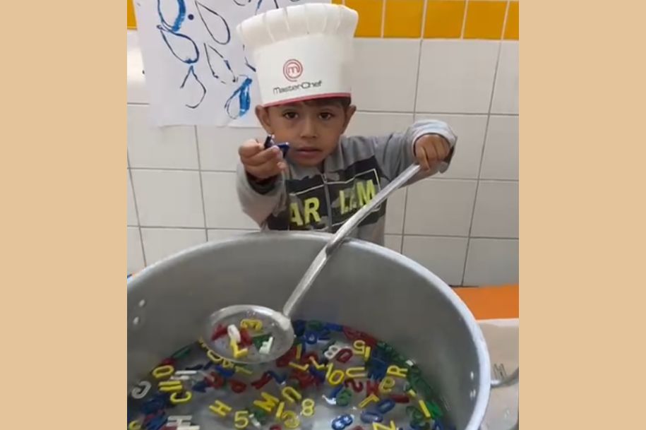 Crianças de creche no Samaritá têm dia de cozinheiro