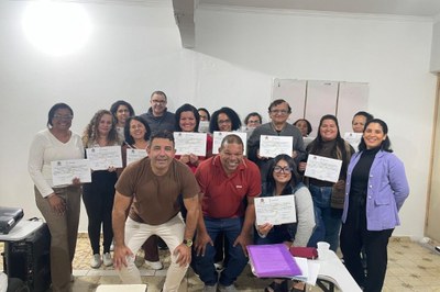 Curso de camareira encerra jornada com certificados, histórias e novos horizontes em São Vicente