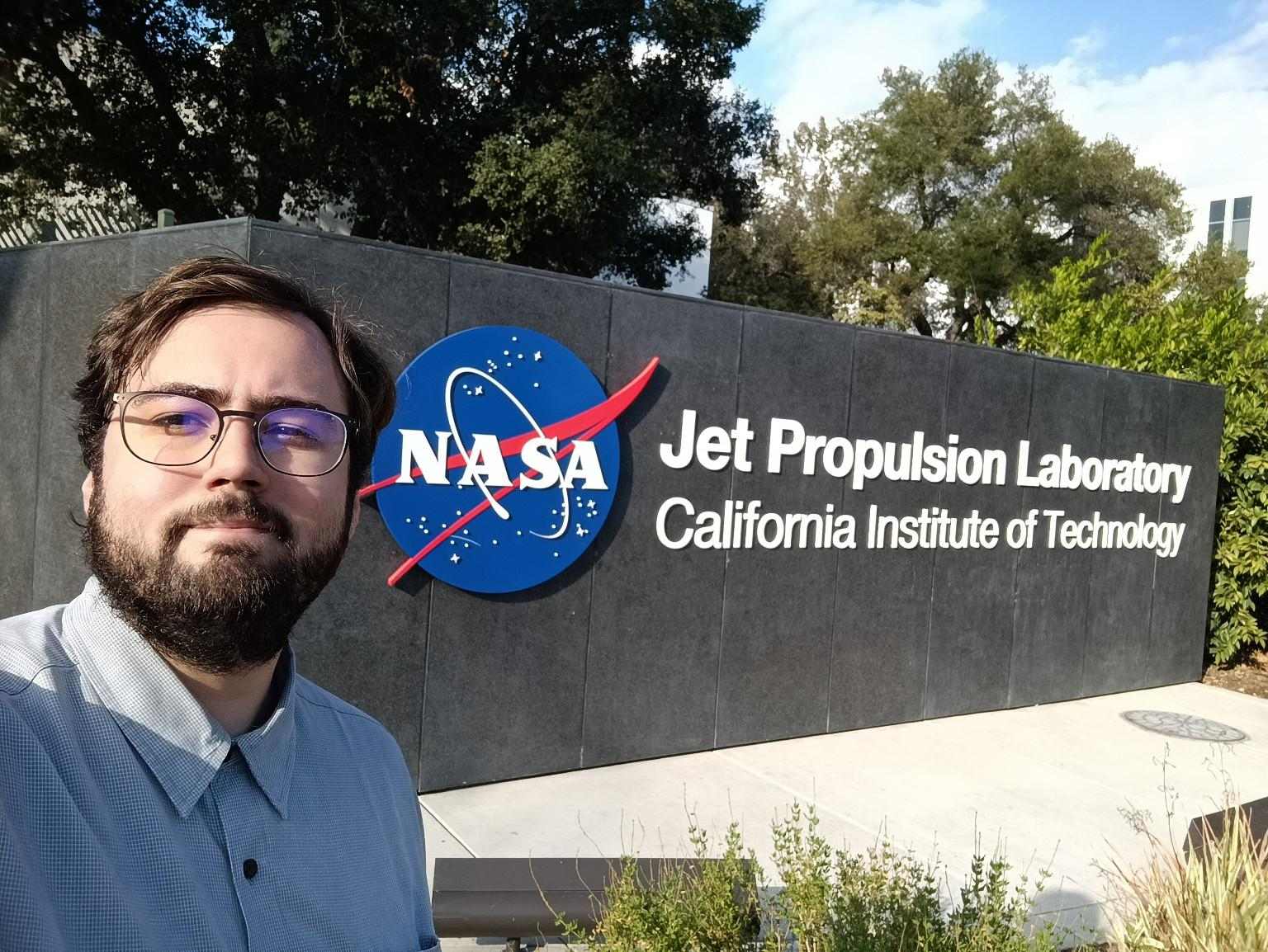 De São Vicente à NASA: a trajetória de Raphael e o sonho que virou realidade