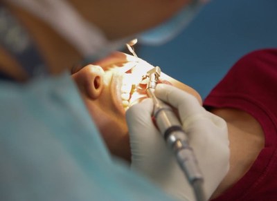 Dia Mundial da Saúde Bucal: São Vicente reforça cuidados, prevenção e atendimento especializado