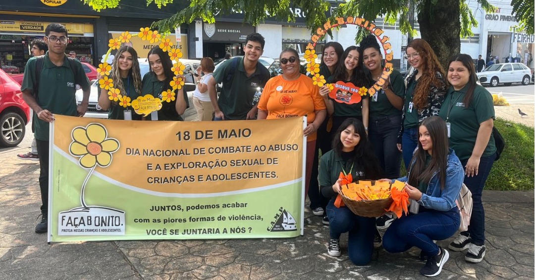 Disque 100: Caminhada em prol do combate ao abuso e exploração infantil mobiliza Centro de São Vicente