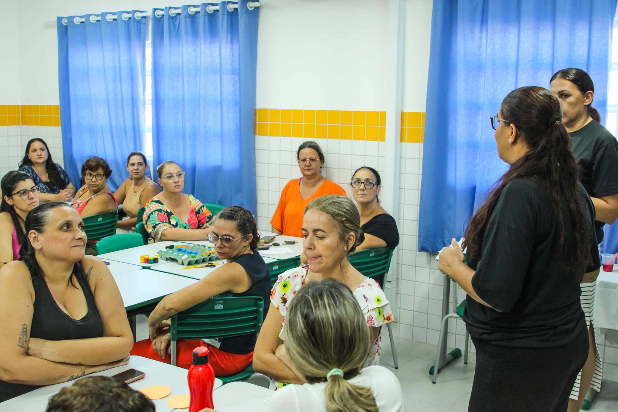 Encontro capacita mais de 160 professores para formação de alunos da Educação Infantil do Município