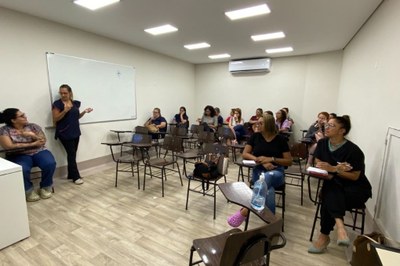 Enfermeiras de São Vicente realizam treinamento sobre pré-natal de risco
