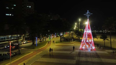 Então é Natal! São Vicente sai na frente com decorações pela Cidade