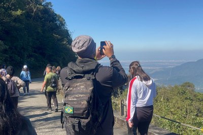 Entre a Serra e o Mar: Professores de São Vicente percorrem trilha histórica entre São Bernardo e Cubatão