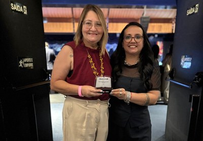 Escolas de São Vicente recebem prêmio estadual por políticas de excelência educacional