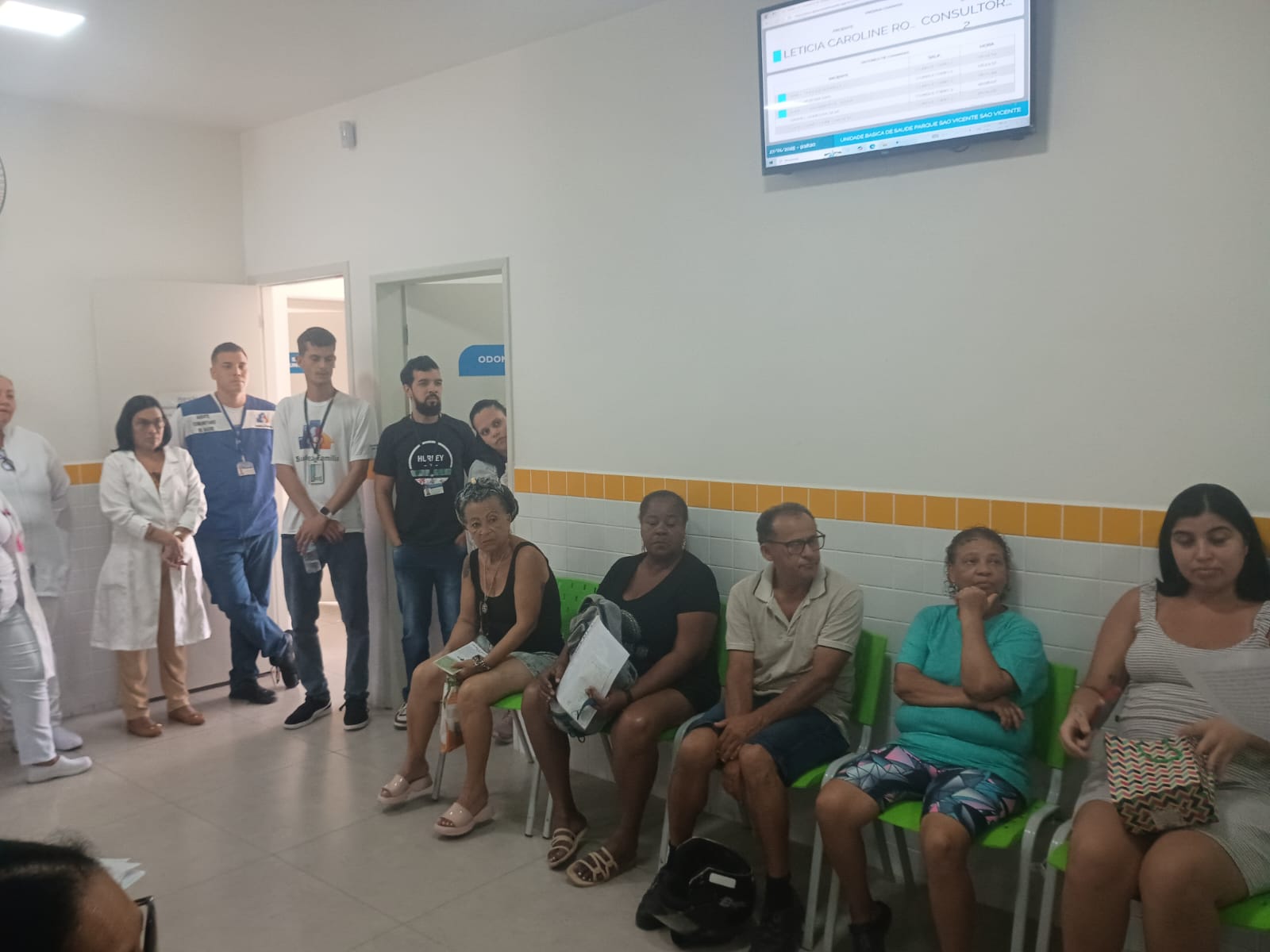 ESF Parque São Vicente realiza ação em prol da saúde mental com atividade física e roda de conversa