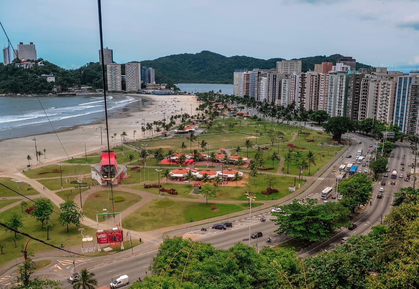 Festivais de cultura oriental e diversidade da cerveja agitam São Vicente no feriado de Tiradentes