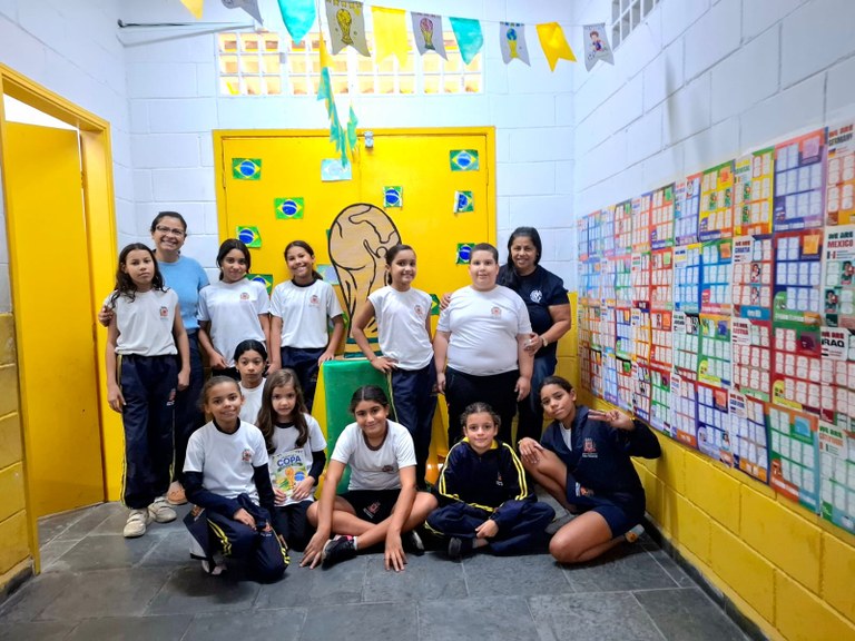 ÁLBUM COMUNITÁRIO COPA DO MUNDO 3.jfif