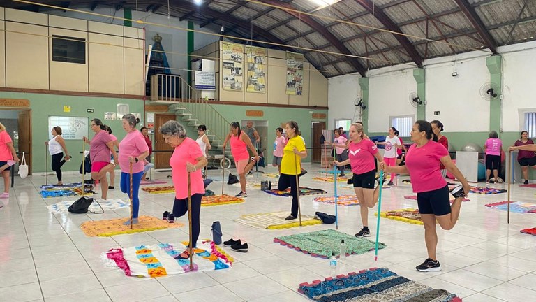 Aulas de alongamento