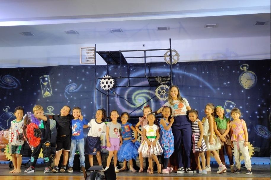 apresnetação AMEI Mostra Ecoviver 001.jpg