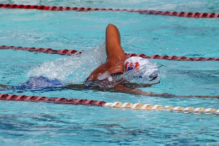 Aos 14 anos, atleta de São Vicente transforma rotina intensa em resultados na natação - 3.jpeg