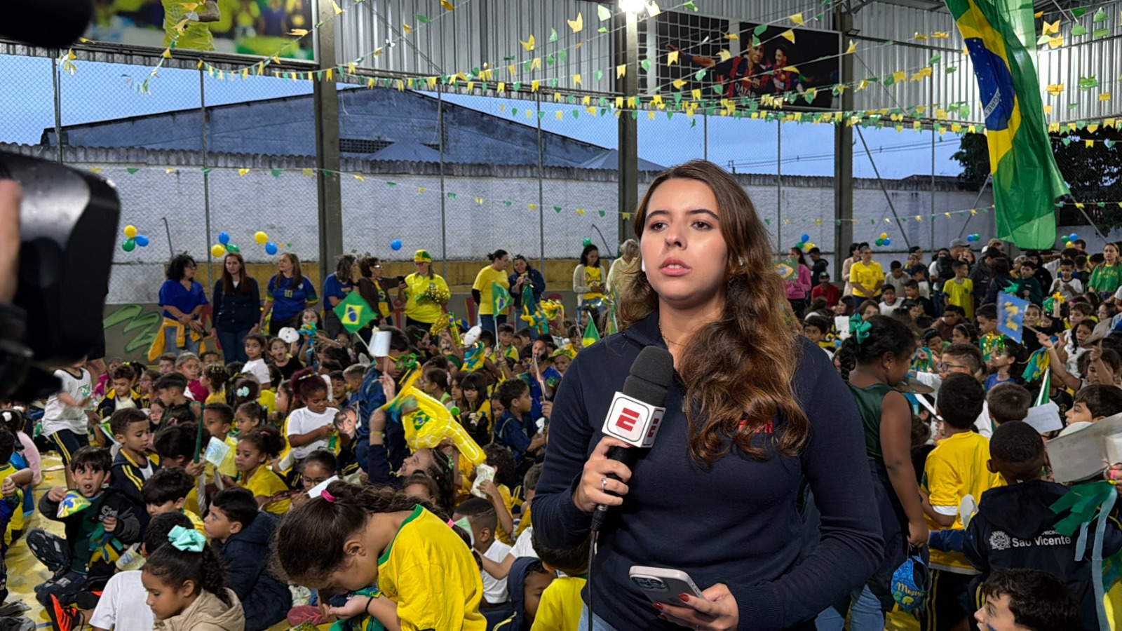 Comemoração em escola de São Vicente onde Neymar estudou corre o mundo após convocação II