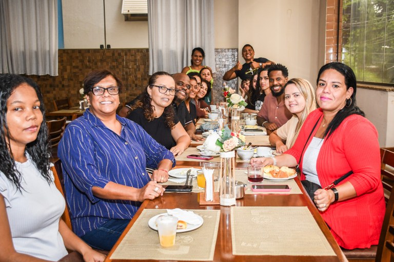 Curso de hotelaria capacita moradores para vagas no setor turístico 1