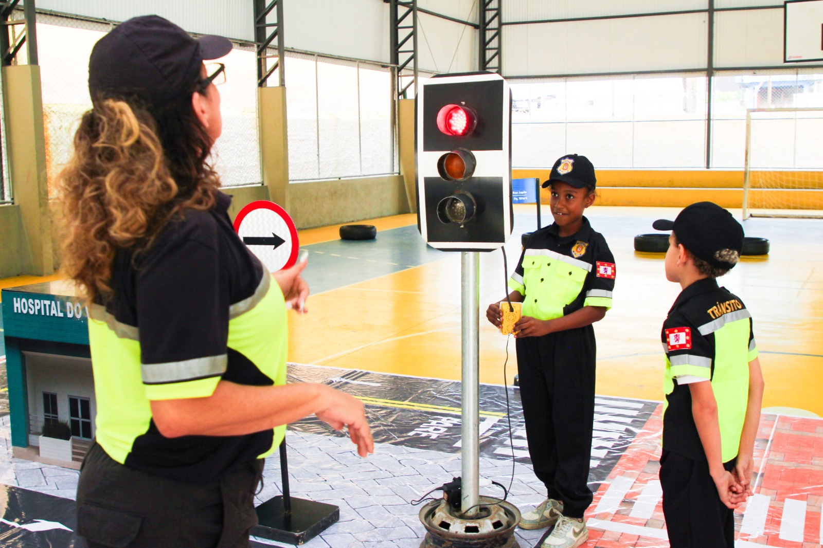 Educação de Trânsito inova com projeto itinerante nas escolas de São Vicente - 10.jpeg