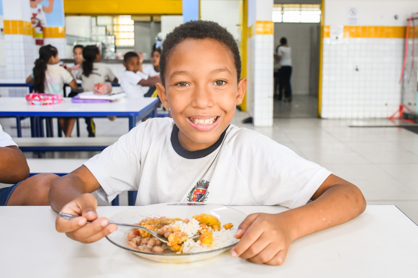 Escolas municipais de São Vicente têm cardápio especial durante a Semana Santa 2