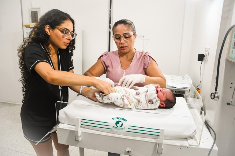 Na semana do Dia das Mães, vicentina dá à luz terceira filha - 1.jpeg