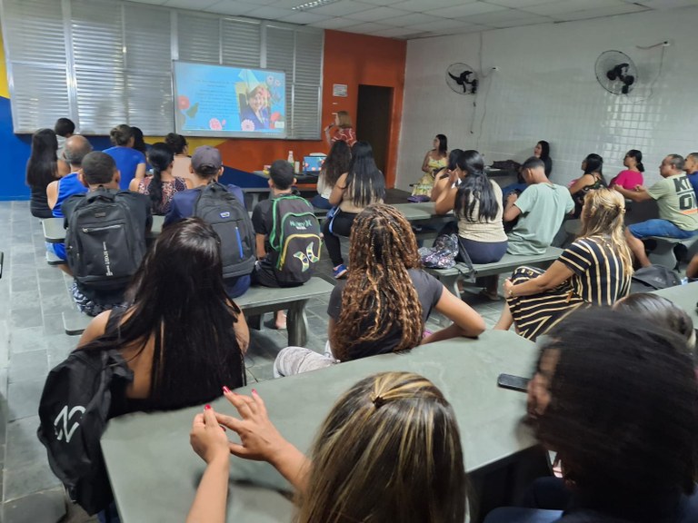 Oficina sobre equidade de gênero reúne mais de 50 alunos no Cejain e promove reflexão sobre valorização feminina - 1.jpeg