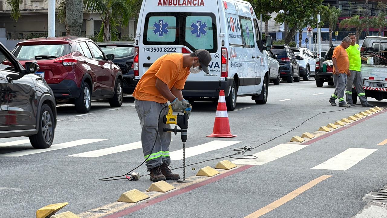 Orla do Gonzaguinha ganha reforço na segurança da ciclofaixa - 2.jpeg