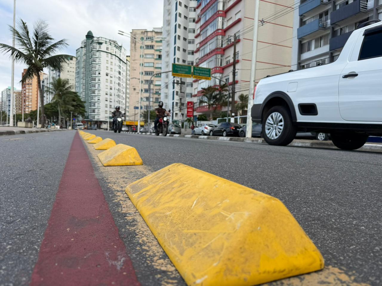 Orla do Gonzaguinha ganha reforço na segurança da ciclofaixa - 3.jpeg