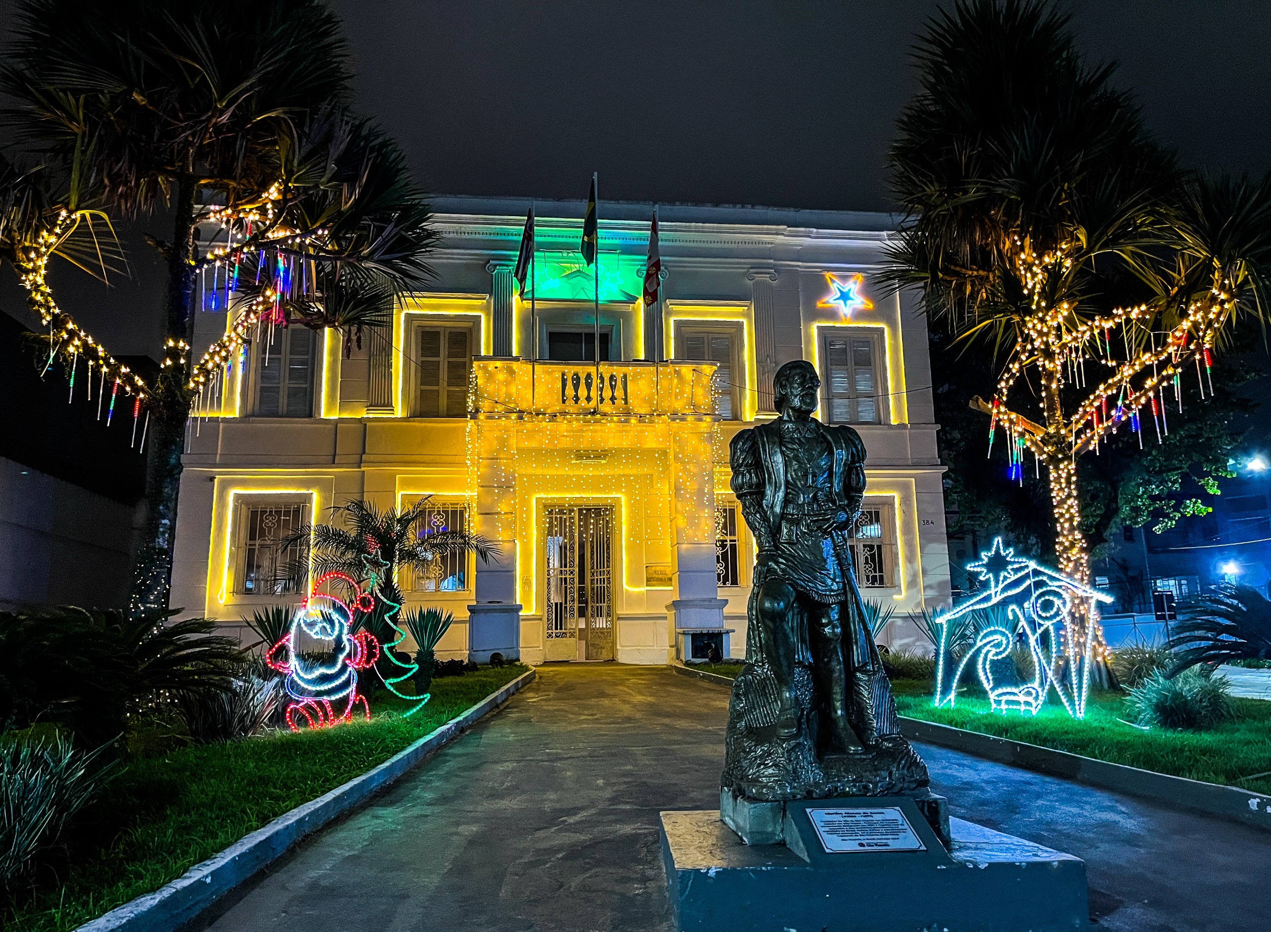 São Vicente realiza 1ª Parada de Natal3.jpeg