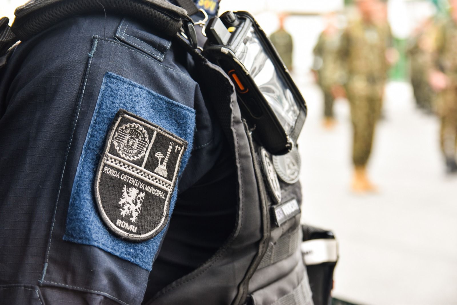 GCM de São Vicente recupera celular roubado e apreende 133 porções de drogas em ações na área continental