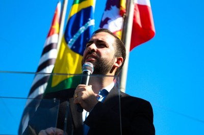 Hasteamento de Bandeiras dá início à celebração da Semana da Pátria em São Vicente