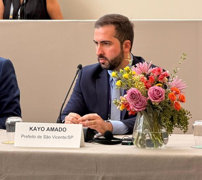 Kayo Amado debate justiça climática com prefeitos de grandes capitais do Brasil