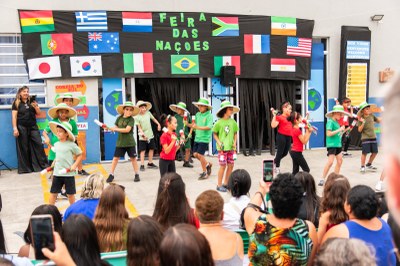 Leia São Vicente promove imersão cultural e movimenta escola da rede municipal