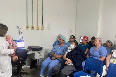 Maternidade Municipal  de São Vicente promove capacitação sobre o aleitamento materno
