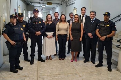 Na semana de aniversário da Lei Maria da Penha, GCM-SV oficializa parceria com Ministério Público para suporte a mulheres vítimas de violência