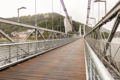 Obras da ciclovia da Av Tupiniquins avançam, e Ponte Pênsil tem interdições na próxima semana