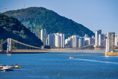 Obras da ciclovia da Av Tupiniquins avançam, e Ponte Pênsil tem interdições temporárias até sexta (22)