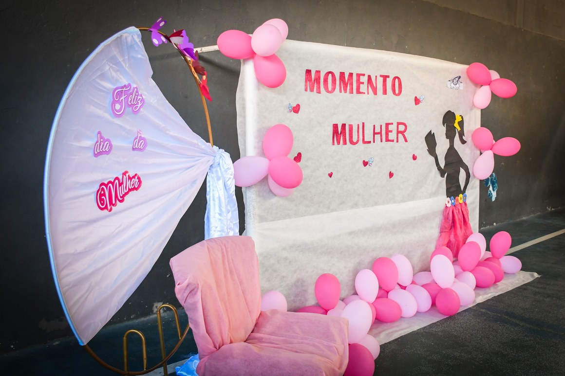Palestra na AMEI Rei Pelé destaca superação e protagonismo feminino no Mês da Mulher