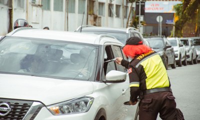 Palhacitos abrem Semana do Trânsito em São Vicente com conscientização bem-humorada