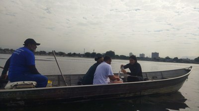 Pesquisadores da Unifesp realizam coleta de dados na baía de São Vicente